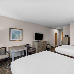 Queen Room Two Queen Beds Non-Smoking